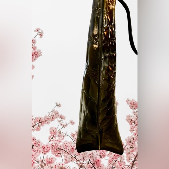 Furla Vintage Black Leather Croc Embossed Tote - Picture 3 of 11